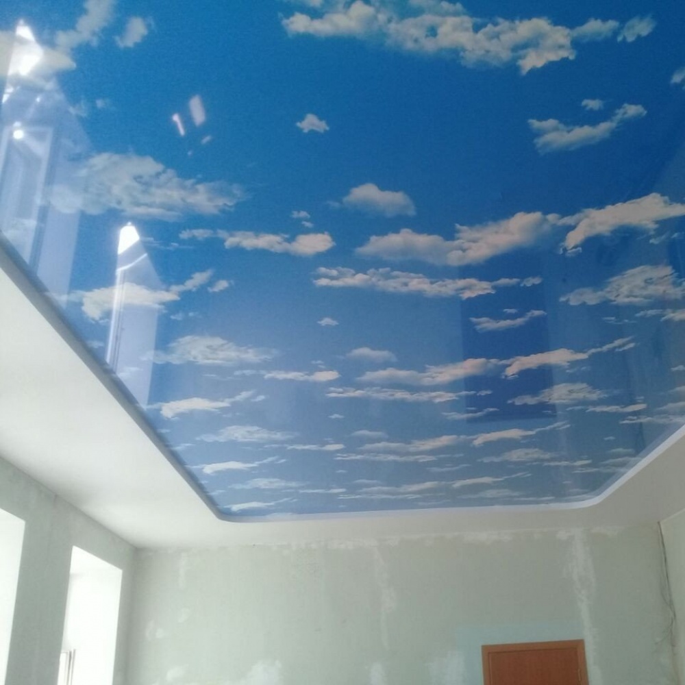 Натяжной потолок Облака